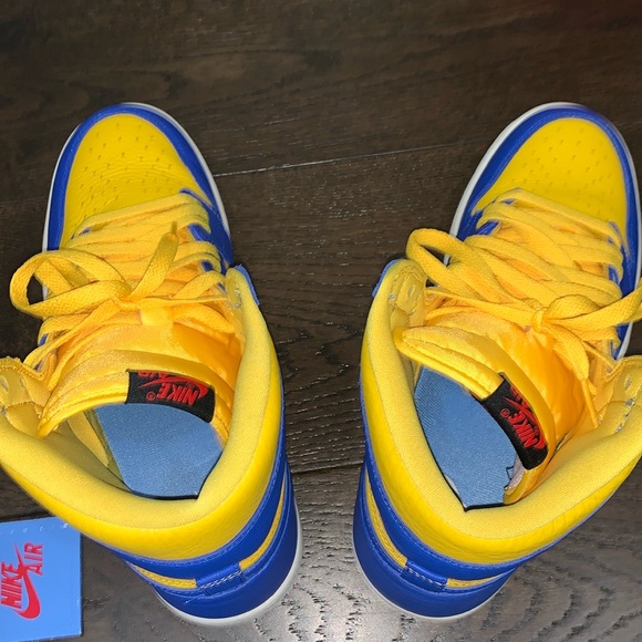 🔥Nike Jordan 1 Retro High OG Women’s 12.5 or 10 Men’s - Picture 4 of 10